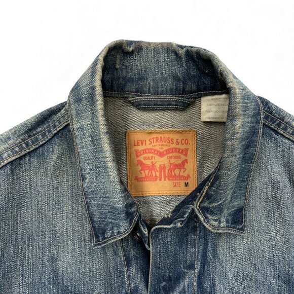 Levis Denim Jean Jacket Blue Cotton Men's Medium Nice Whisker Fade Pattern - Picture 3 of 13